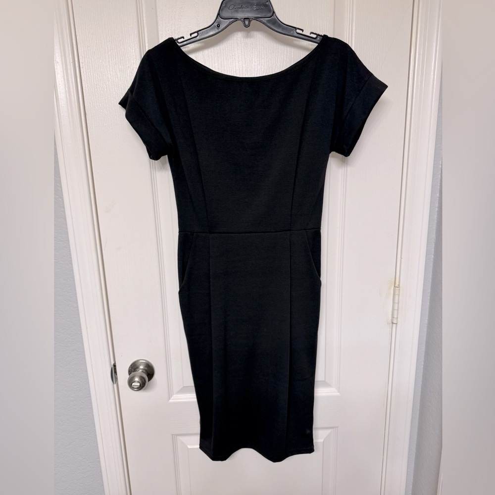 Mini-mid length tight fitted dress. Work attire